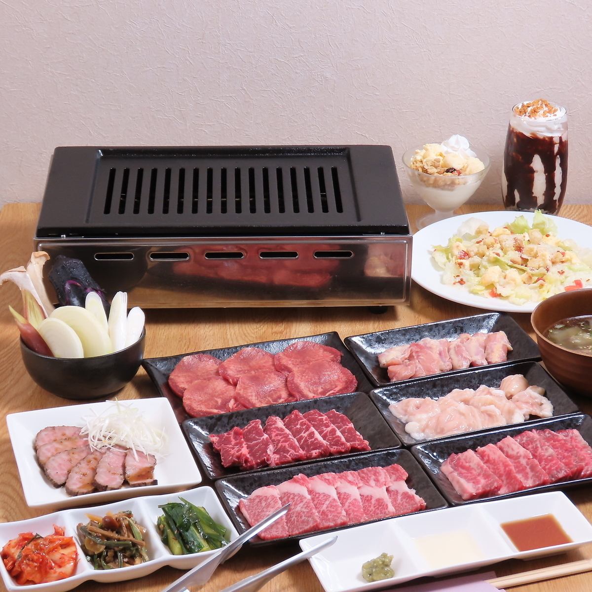 A４以上の焼肉が食べ放題！友達と一緒に楽しいひとときを！