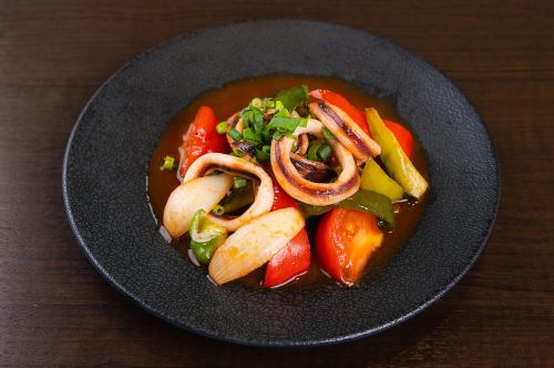 Stir-fried squid and vegetables