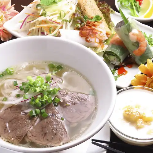 [Lunch] Customize your pho with a side dish!