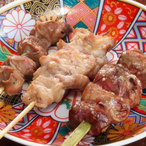 新鮮な鶏肉の焼串が自慢！