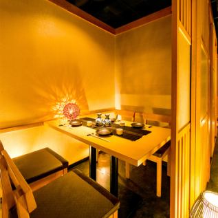 Lose track of time in a warm Japanese space.An exquisite private room where Japanese beauty and tranquility come together in harmony.In this luxurious space, you can forget about your daily routine and enjoy a relaxing time.