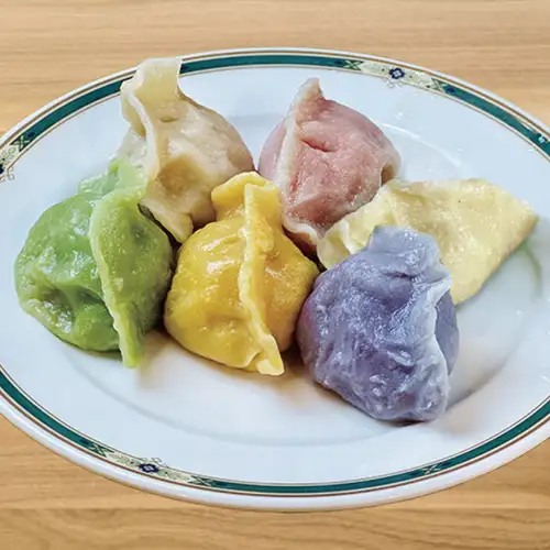 職人技!モチモチの皮と溢れる肉汁を楽しむ水餃子