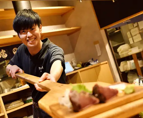 見て食べて楽しい劇場型