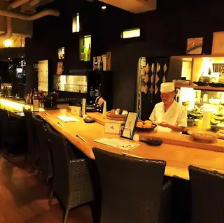 【料理長前】会話も楽しい特等席