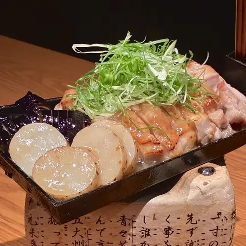 烤時令蔬菜和雞肉