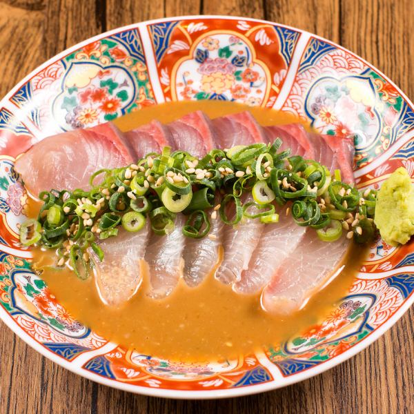 巻き串だけではありません!!新鮮な海鮮ごまカンパチ・肉手毬寿司など◎サプライズデザートプレートも♪