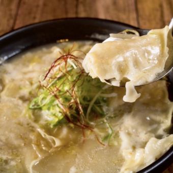 11/30まで●月~木限定●2時間飲放付●炊き餃子鍋と豚キムチ、居酒屋メニュー等~全7品3000円