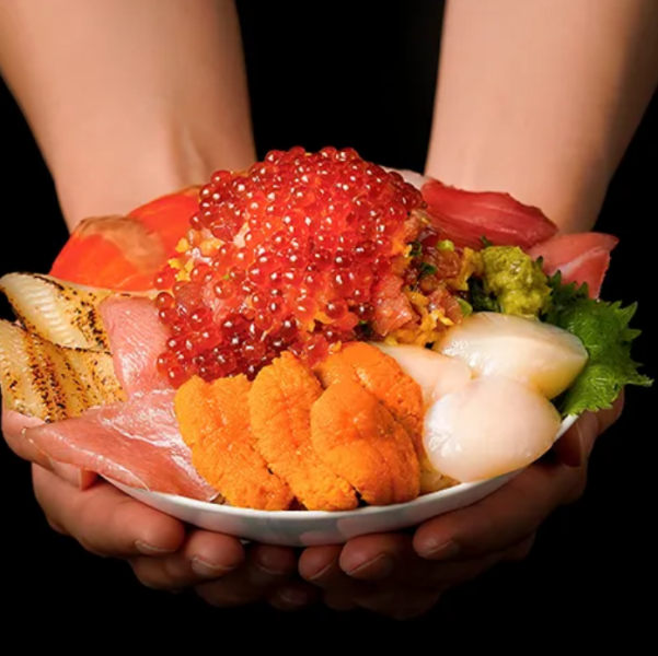 新鮮な海の幸を惜しみなく◎マグロは全て本マグロを使用◆『最上級 玄海丼』4,000円(税込)