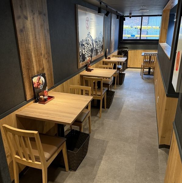 店内・外観ともに和モダンな雰囲気を大切にし、落ち着いた空間を演出しております◎木の温もりや洗練されたデザインが調和し、訪れる皆様に心地よい時間を提供できるよう心掛けています。大切な方との特別なひとときや、友人との楽しい食事、さらにはビジネスシーンにもぴったりです！※写真はイメージです。