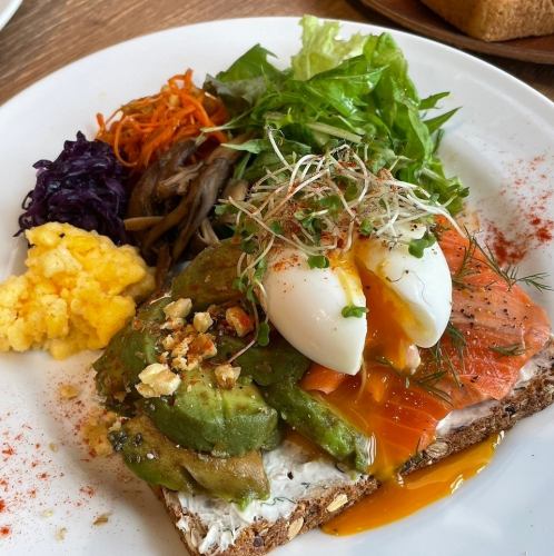 Avocado and salmon open sandwich