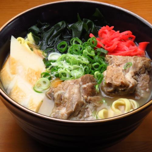 大人気のソーキそば！