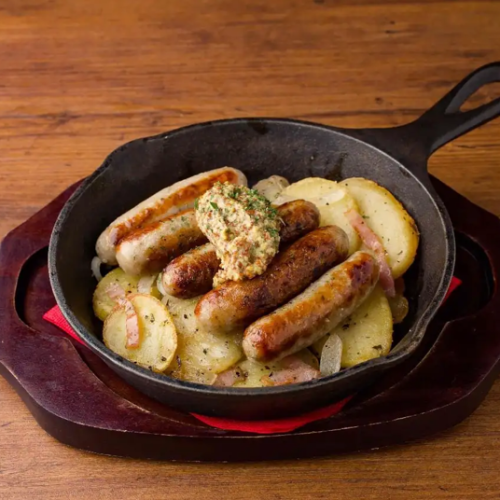 ニュルンベルガーソーセージとジャーマンポテト/Nuremberg Sausages＆Potatoes