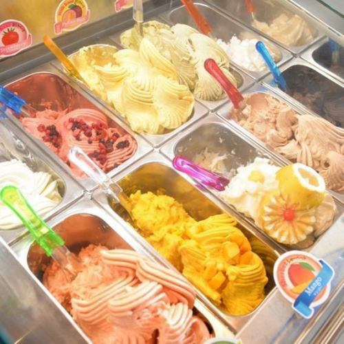 [Colorful♪] Various gelato available for takeout♪