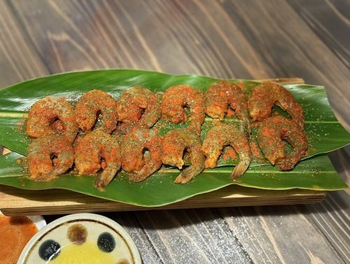 自家製ガーリックシュリンプ！備長炭七輪焼きの美味しさ