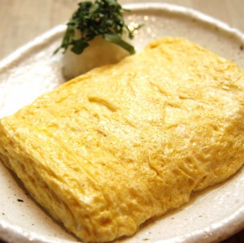 Udon shop's golden dashi rolled omelet