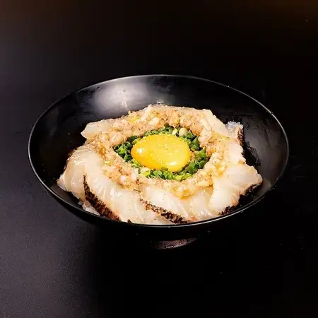 梅塩だれの炙り鯛丼