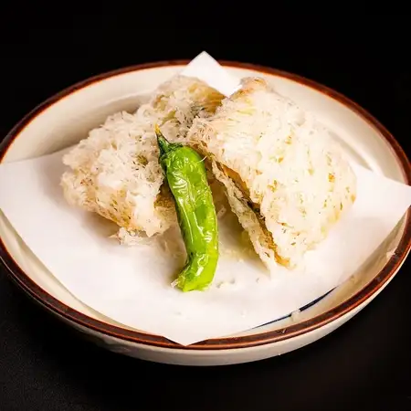湯葉と旬食材の包揚げ