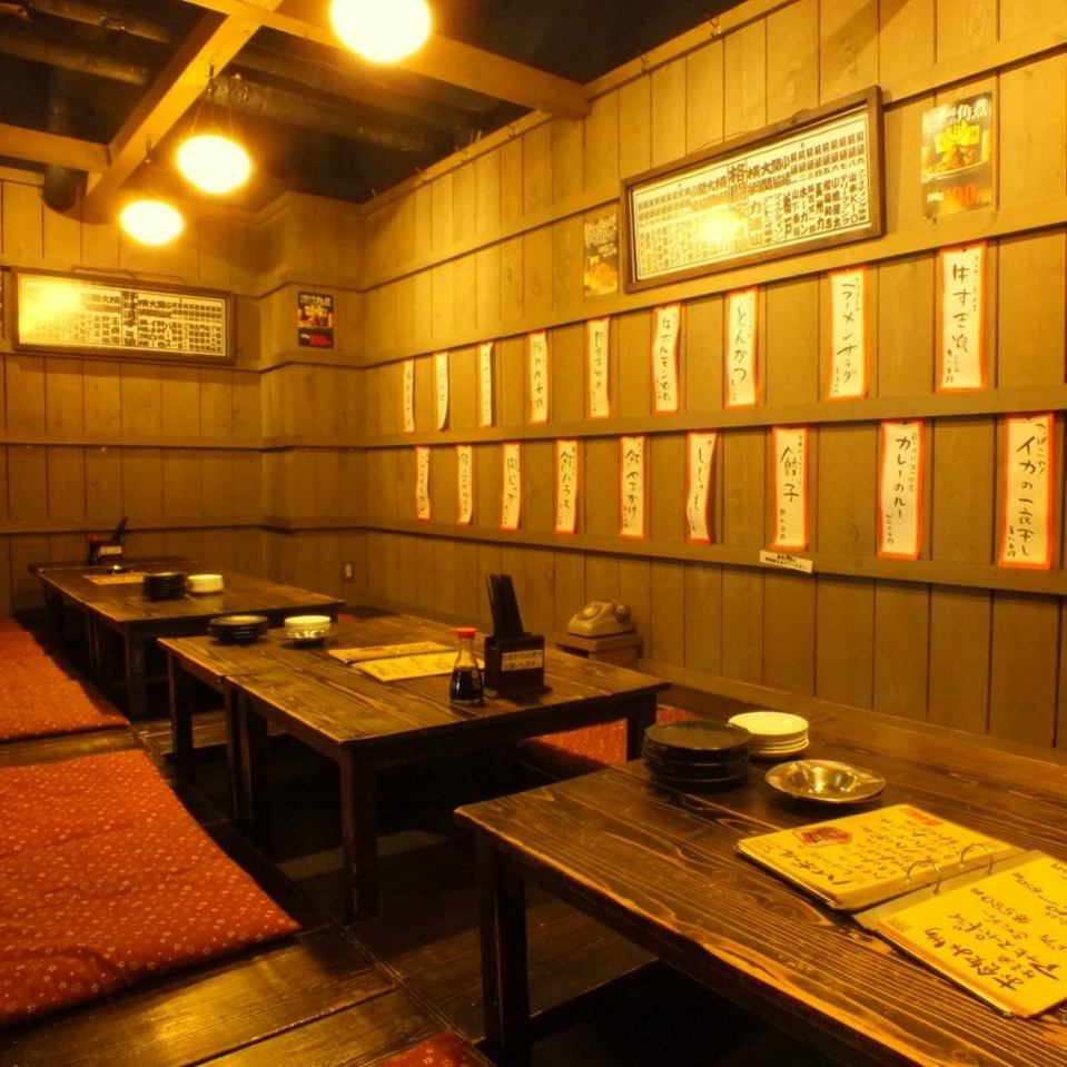 Equipped with digging seats where you can relax and relax! Private rooms are available for 10 to 20 people ♪