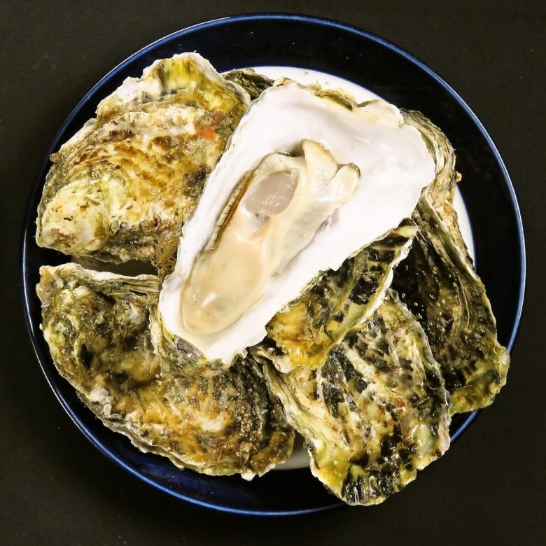 Akkeshi oysters [raw, grilled, steamed]