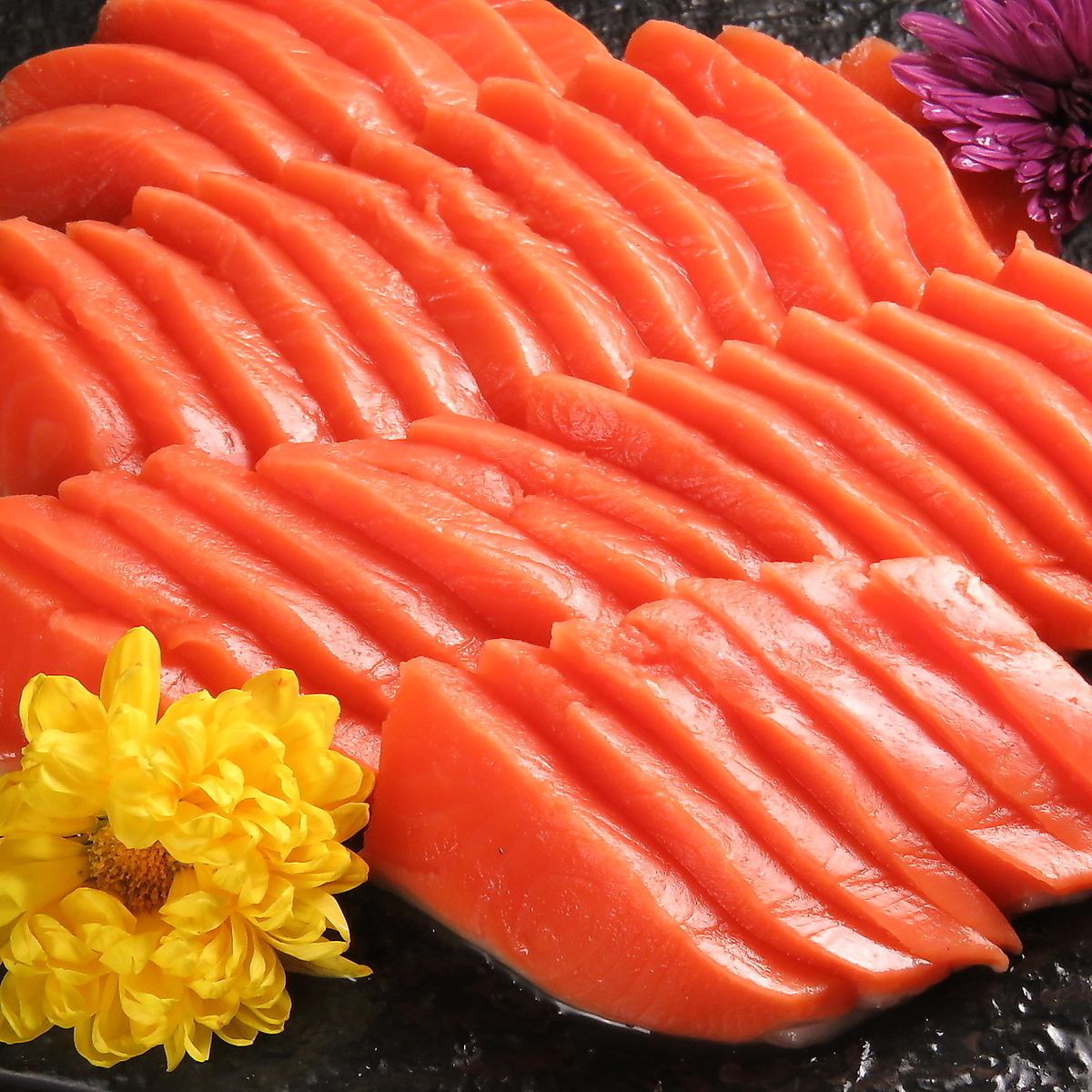 北海道特產！「生鮭魚」自助餐！1499日圓！還有無限暢飲