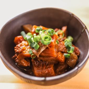 お好み焼き屋の定番牛すじこん