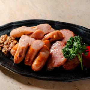 ソーセージの盛り合わせ