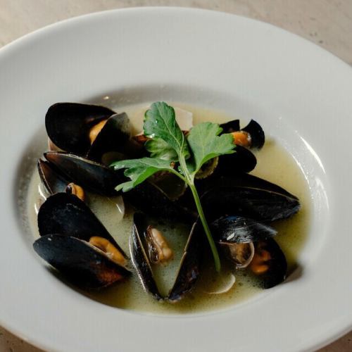 ムール貝の白ワイン蒸し