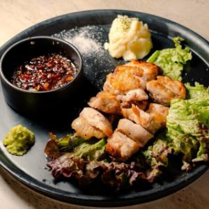 大山鶏もも肉のグリル