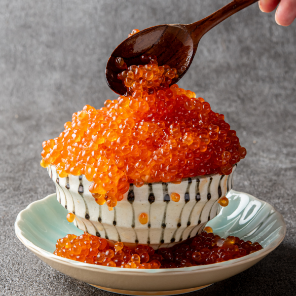 豊田で海鮮を満喫！超贅沢な『うにドック』や『いくらこぼれ飯』はぜひ食べていただきたい逸品