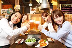 We offer courses perfect for anniversaries and girls' nights out.