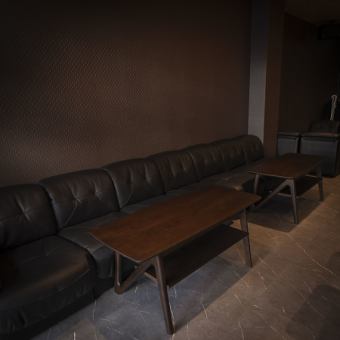 【デート利用】デート利用にも最適なNight Port。落ち着いた雰囲気の中で、大切な人との会話を楽しみながら、特別なひとときをお過ごしいただけます。心地よい空間で素敵な時間をお楽しみください。