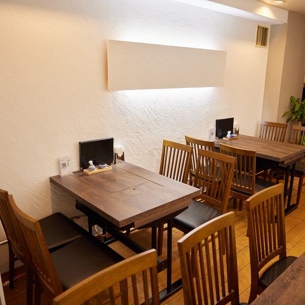 本店让您轻松享用精心挑选的神户牛肉。份量很大,适合一个人吃,是工作间隙午餐的理想选择。这里还有柜台,所以请慢慢享用您的烤肉或套餐。