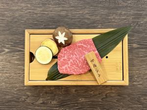 丸信牛排(約90公克)