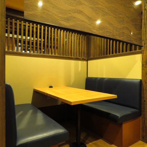 Private room seats for 2 to 4 people ♪ No need to worry about contact with other groups!