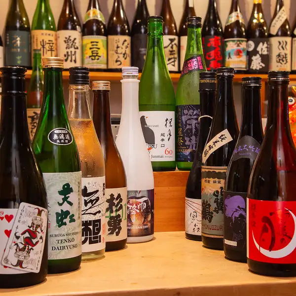 料理を引き立てる厳選日本酒