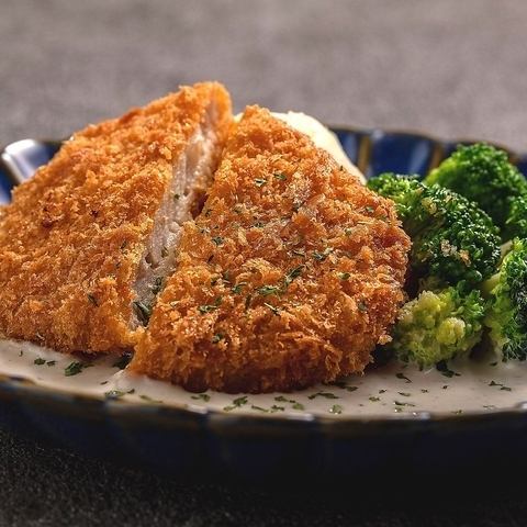 日式黑毛和牛碎肉排配松露酱
