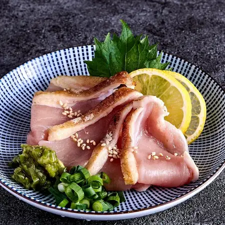 甲州地鶏のとりわさ