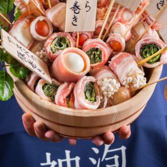 1月5日起【含3小時暢飲】●僅限週日至週四● 雞坂特色套餐♪ 烤肉串/捲烤串…共12道菜，4500日元