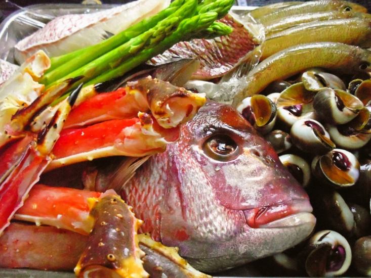根据鱼类和贝类的濑户内海的生产换季时节新鲜卓越放养。