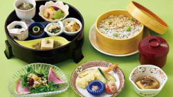 旬菜やわらぎ弁当　天ぷら付