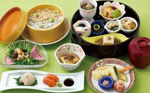 Seasonal Yawaragi Bento with Sashimi and Tempura