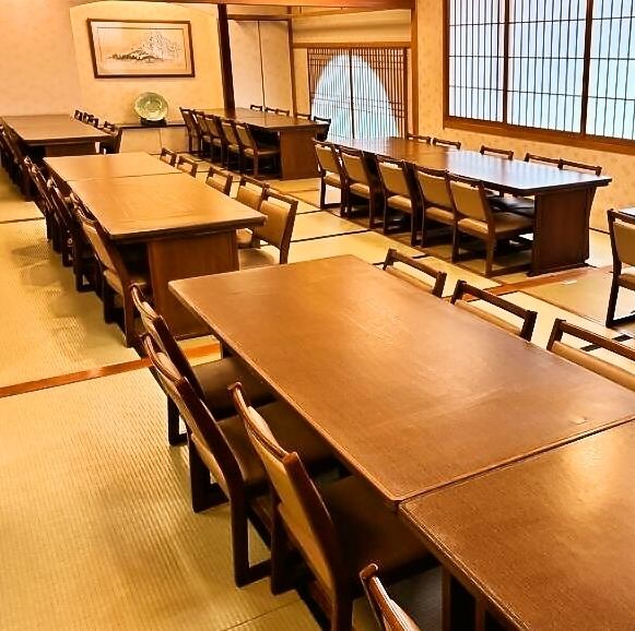 《宴会におすすめ》最大宴会人数は66名様！大型宴会もお任せください◎広々とした全体を見渡せる空間は、主役のいる宴会にもオススメです♪会社宴会や各種季節イベントはもちろん、ご家族でのプライベート利用とも相性◎幅広いシーンに大活躍のお席となっております！利用目的に応じてぜひお気軽にご相談ください♪