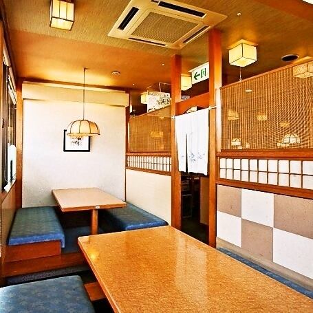 【泉大津の和食と寿司の隠れ家】会社宴会や季節毎の各種イベントなどの大型宴会から、ご友人や同僚との気軽なお食事まで◎職人技が光る寿司と四季折々の懐石料理を、洗練された空間で堪能いただけます。 個室もござますので、周りをきにせず大切な方とのプライベートなひと時をお過ごしいただけます♪