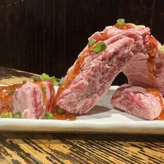 和牛の”はみだしゴリラーマン”リブロースステーキ
