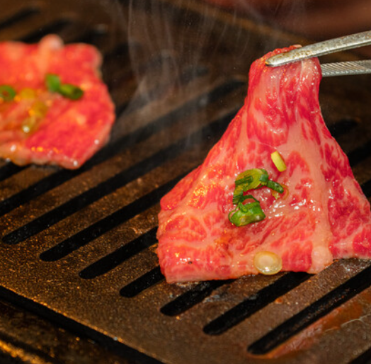 肉本来の旨みをしっかり堪能できる、満足度の高い一皿をご用意♪
