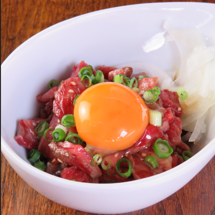 落ち着いた空間で、丁寧につくられた料理をゆっくり堪能できます