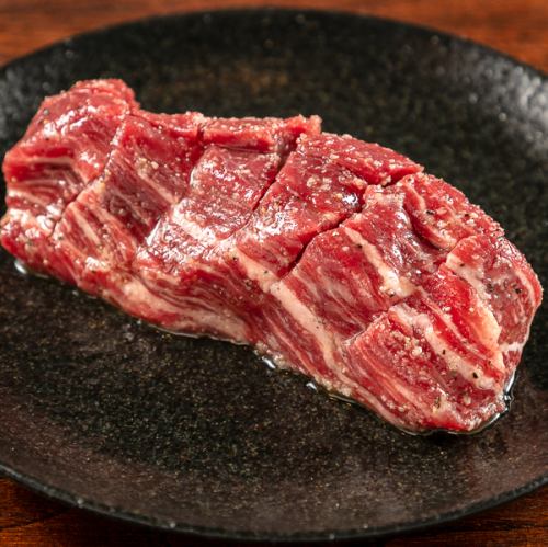 和牛ホホ肉の一本焼き(味噌ダレor塩)