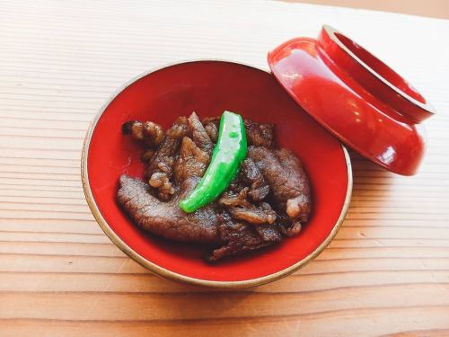 9.特選和牛肉皿小