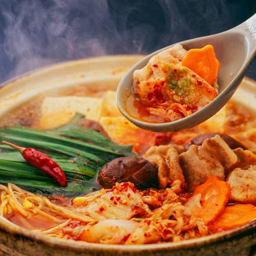 キムチ牛モツ鍋（一人前)