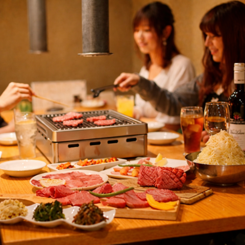 こだわりのお肉料理を